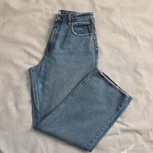 Abercrombie & Fitch The Loose High Rise Light Wash Size 31/12L
